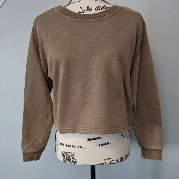 Reversible Tying Pattern Top - Picture 4 of 5